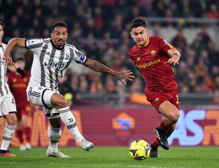 爱游戏网站入口-关于拉齐奥主场不敌佛罗伦萨，遭遇连败的信息