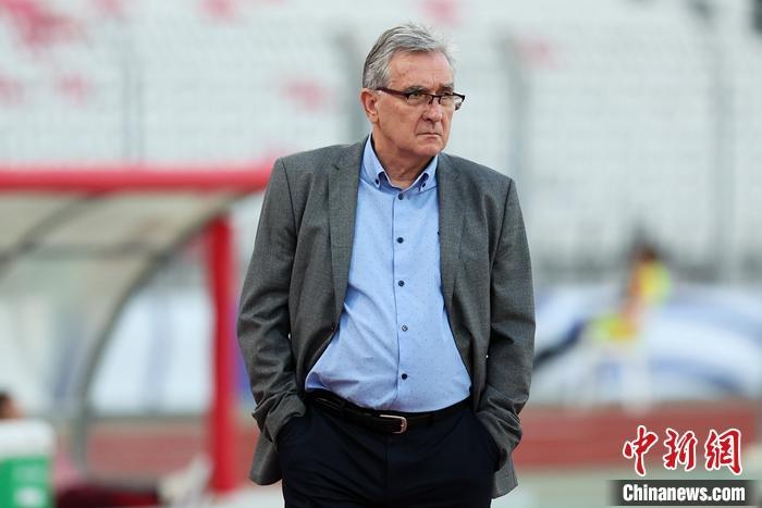 爱游戏官方登录入口-雅典努力晋级，小组出线渺茫的简单介绍