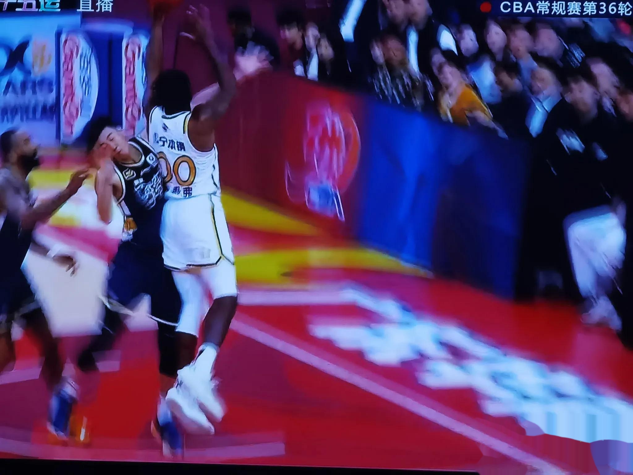 爱游戏官方登录入口-佛山队爆冷战胜对手,震惊全场!