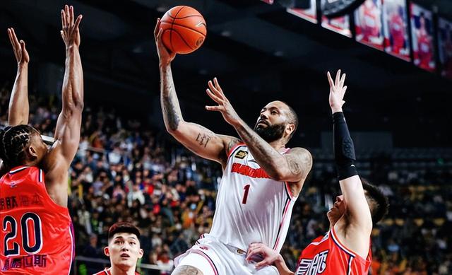 爱游戏新闻-包含广东队爆发神级表现，全国篮球锦标赛被彻底压制，救主的词条