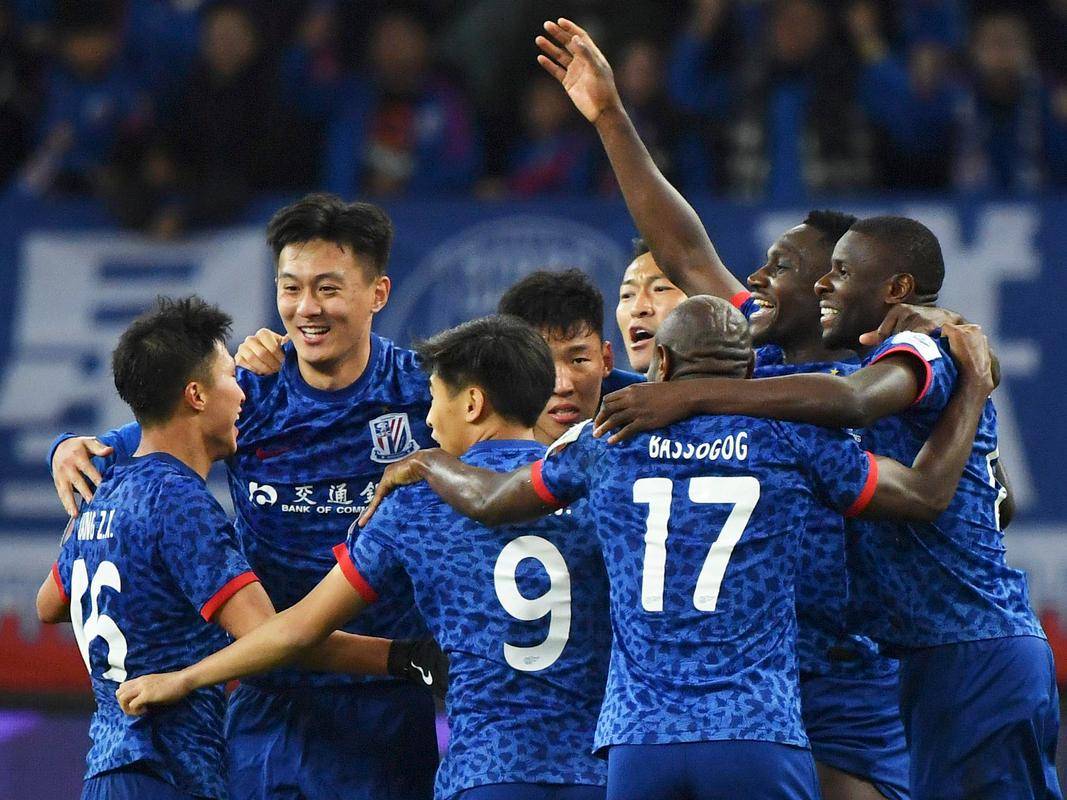 爱游戏注册-关于上海绿地申花力拼胜仗，主场比赛为球迷献上精彩表现的信息