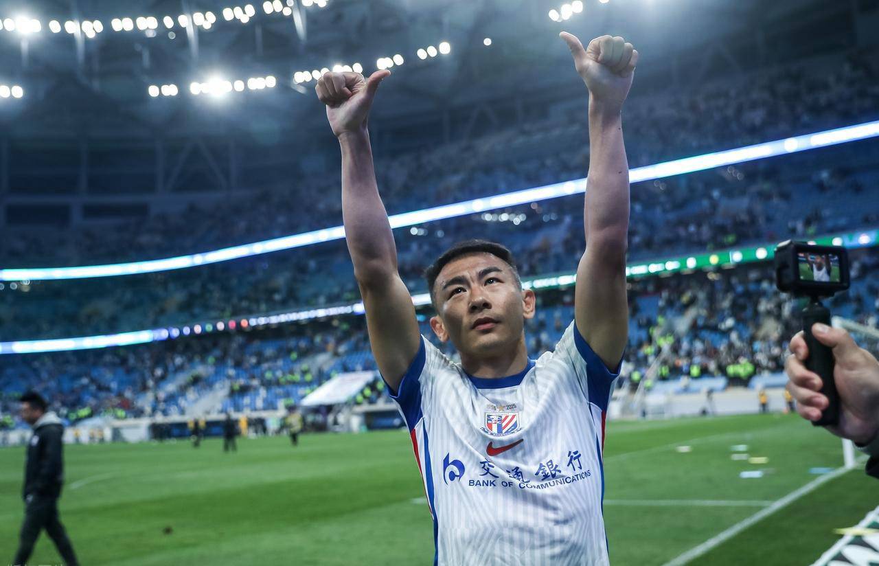 爱游戏注册-关于上海绿地申花力拼胜仗，主场比赛为球迷献上精彩表现的信息