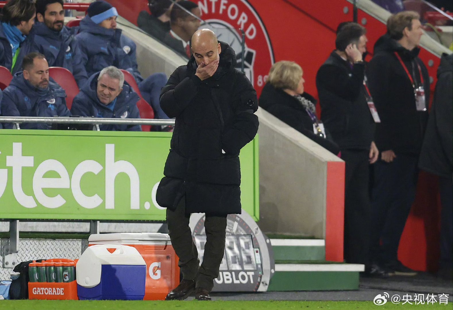 爱游戏网页版入口-纽约城队客场失利,众将坦然接受挑战