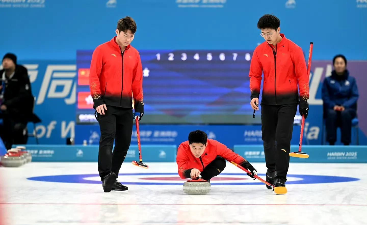 爱游戏官方-黑龙江队在近期比赛中大获全胜，雄心勃发