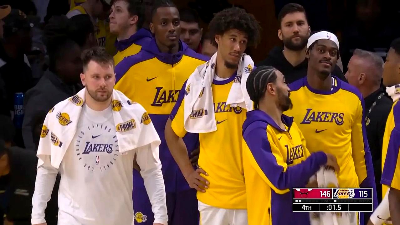 爱游戏网页版入口-超级巨星登顶助球队成功逆袭，压倒性霸气表现的简单介绍