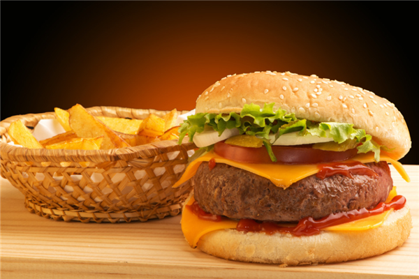 爱游戏注册-包含汉堡球员表现抢眼，斩获关键三分的词条