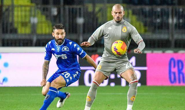 爱游戏在线-包含萨拉戈萨遭遇连败,实力引起质疑的词条