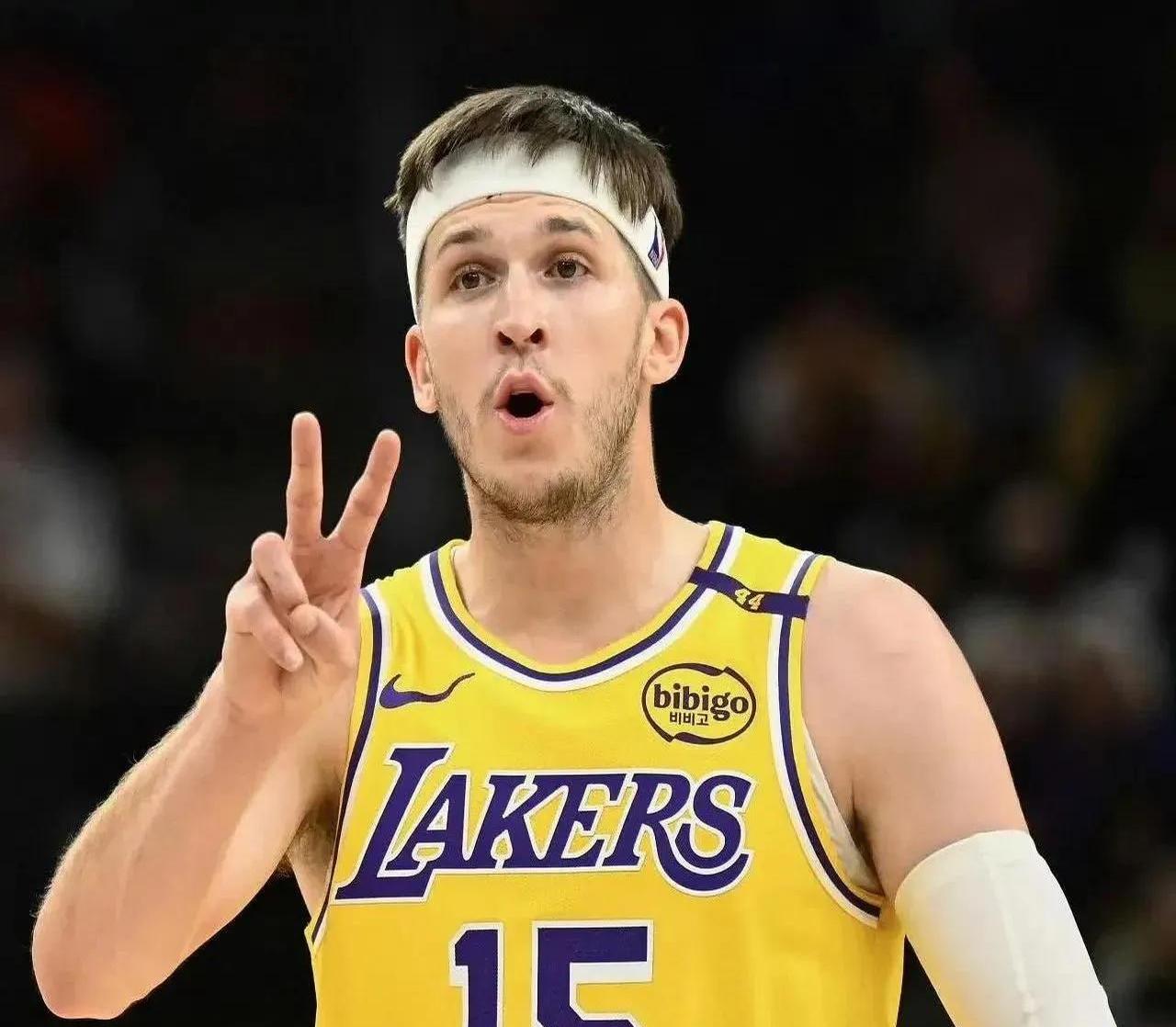 爱游戏入口-湖人队主帅怒斥裁判判罚，球队心态受挫的简单介绍