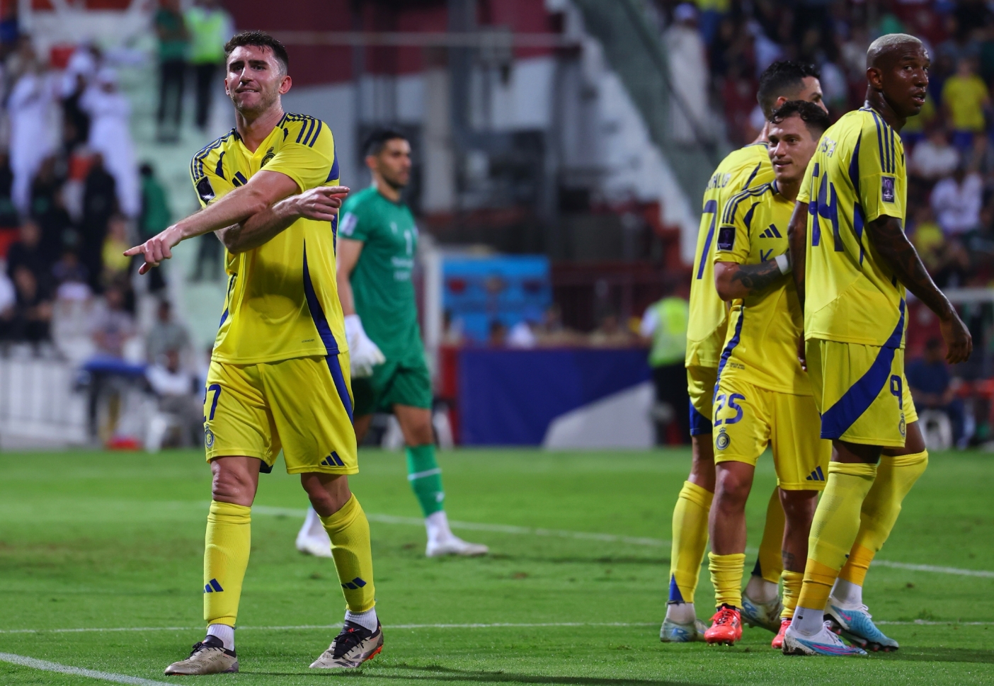 爱游戏官网入口-包含越南球队在亚冠比赛中遭遇困难，勇敢迎战的词条