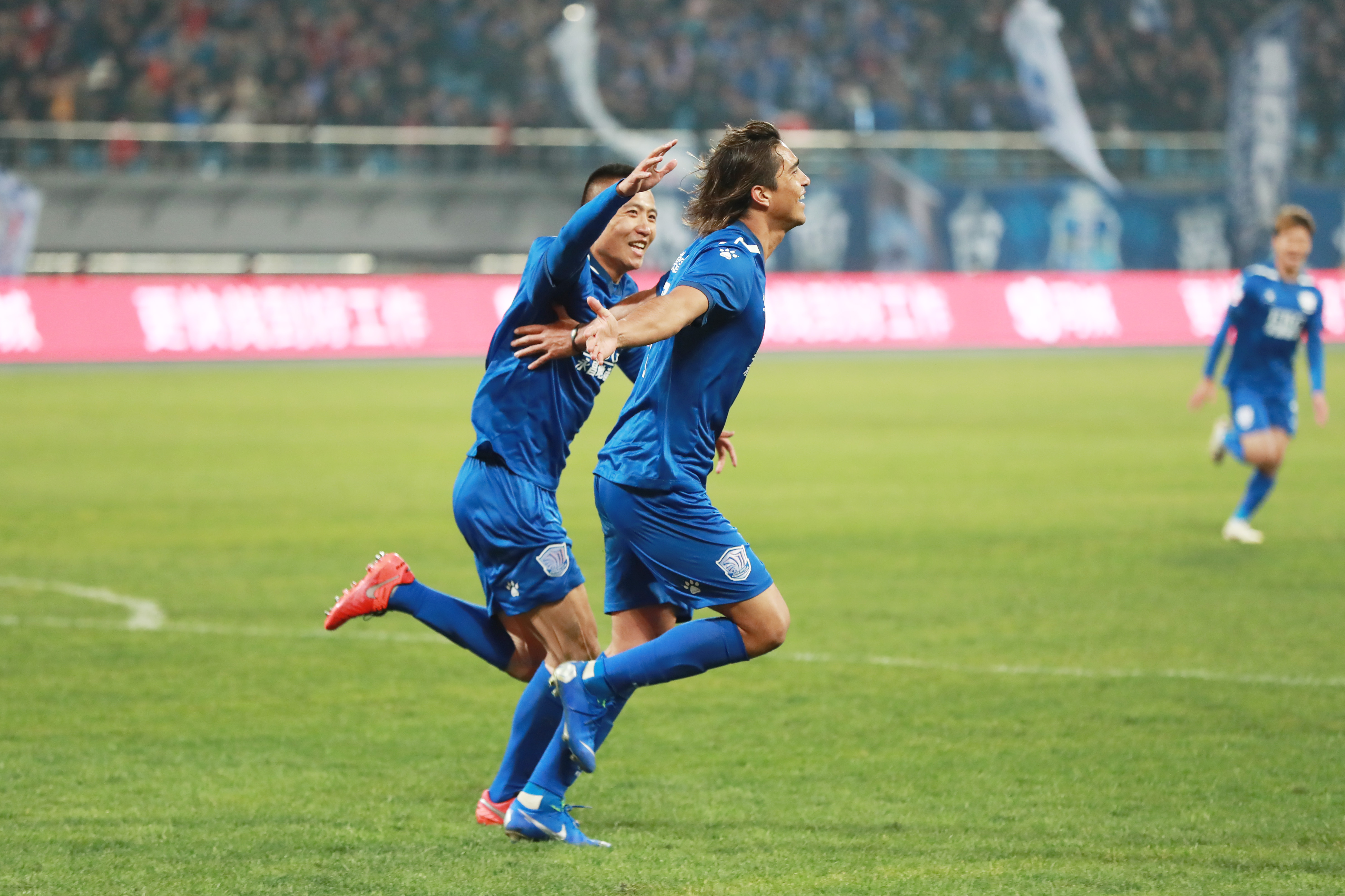 爱游戏官网-富力客场不敌泰达，遭遇连败