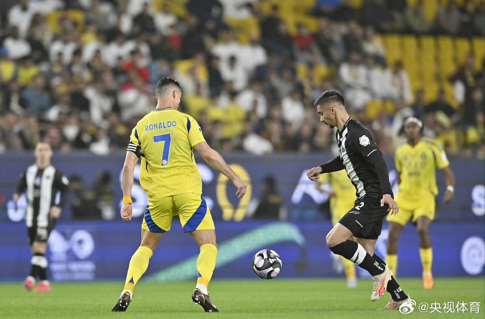 爱游戏新闻-关于克尔多瓦球员远射破门，为球队锁定胜局的信息